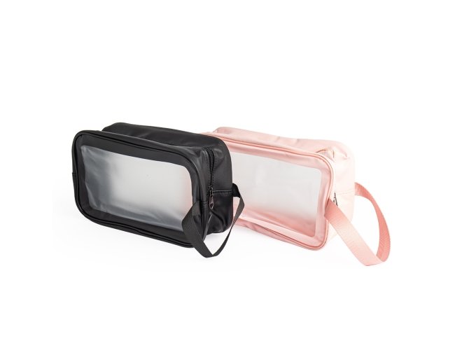 NECESSAIRE